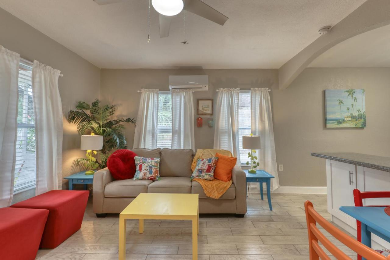 Beachtrail Lodging Clearwater Beach Extérieur photo