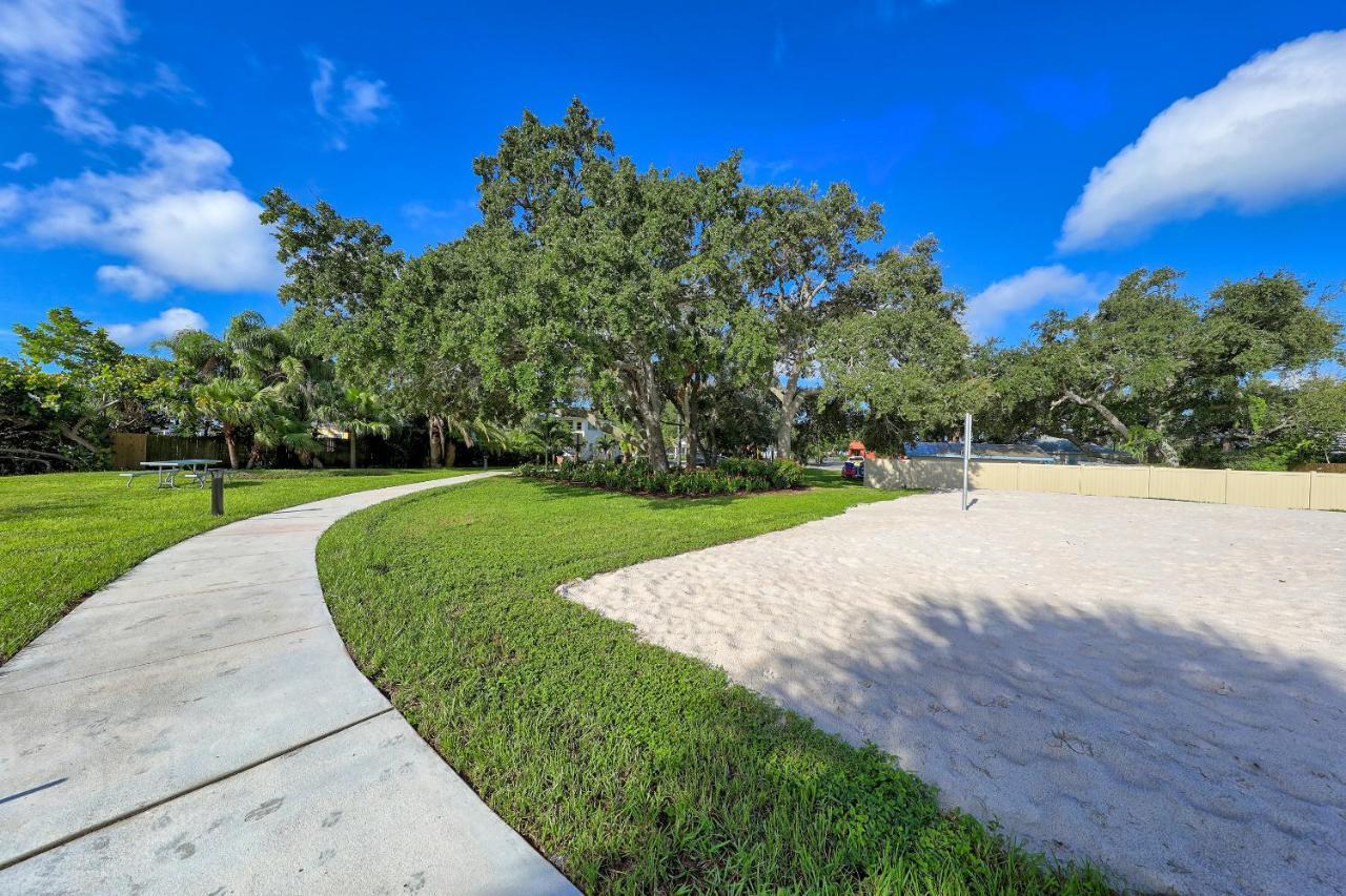 Beachtrail Lodging Clearwater Beach Extérieur photo