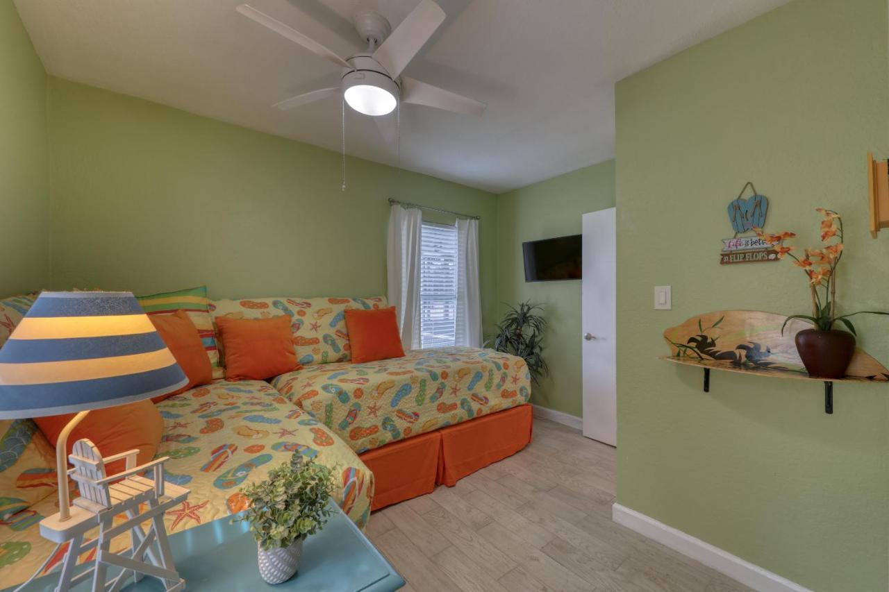Beachtrail Lodging Clearwater Beach Extérieur photo
